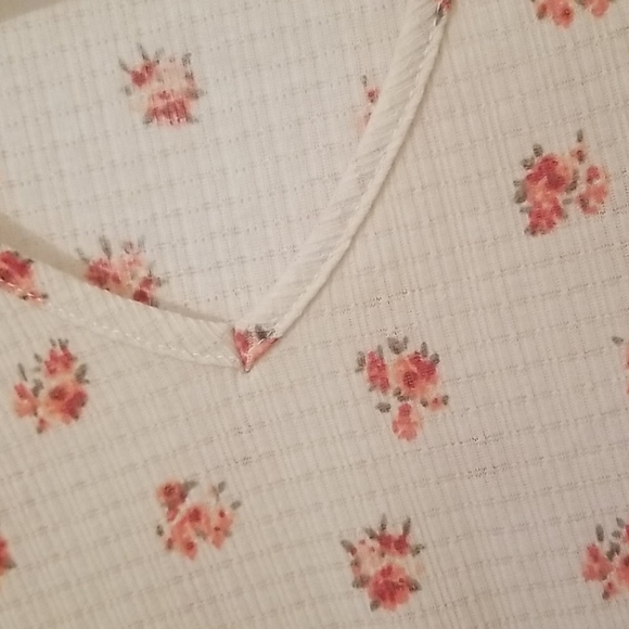 Floral ruffle t-shirt, XS - Picture 4 of 4
